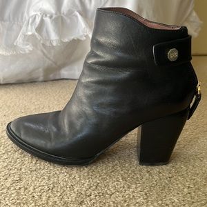 Louise et Cie, Black booties